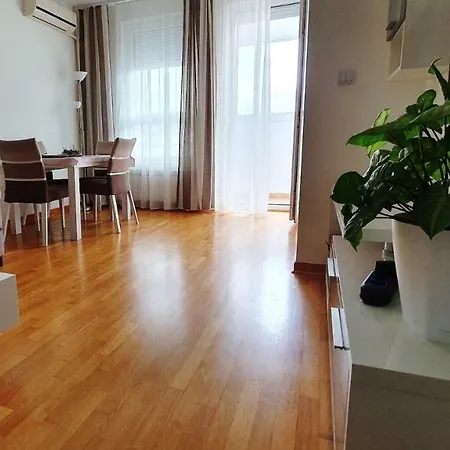 Appartement Royal Belvill Belgrado